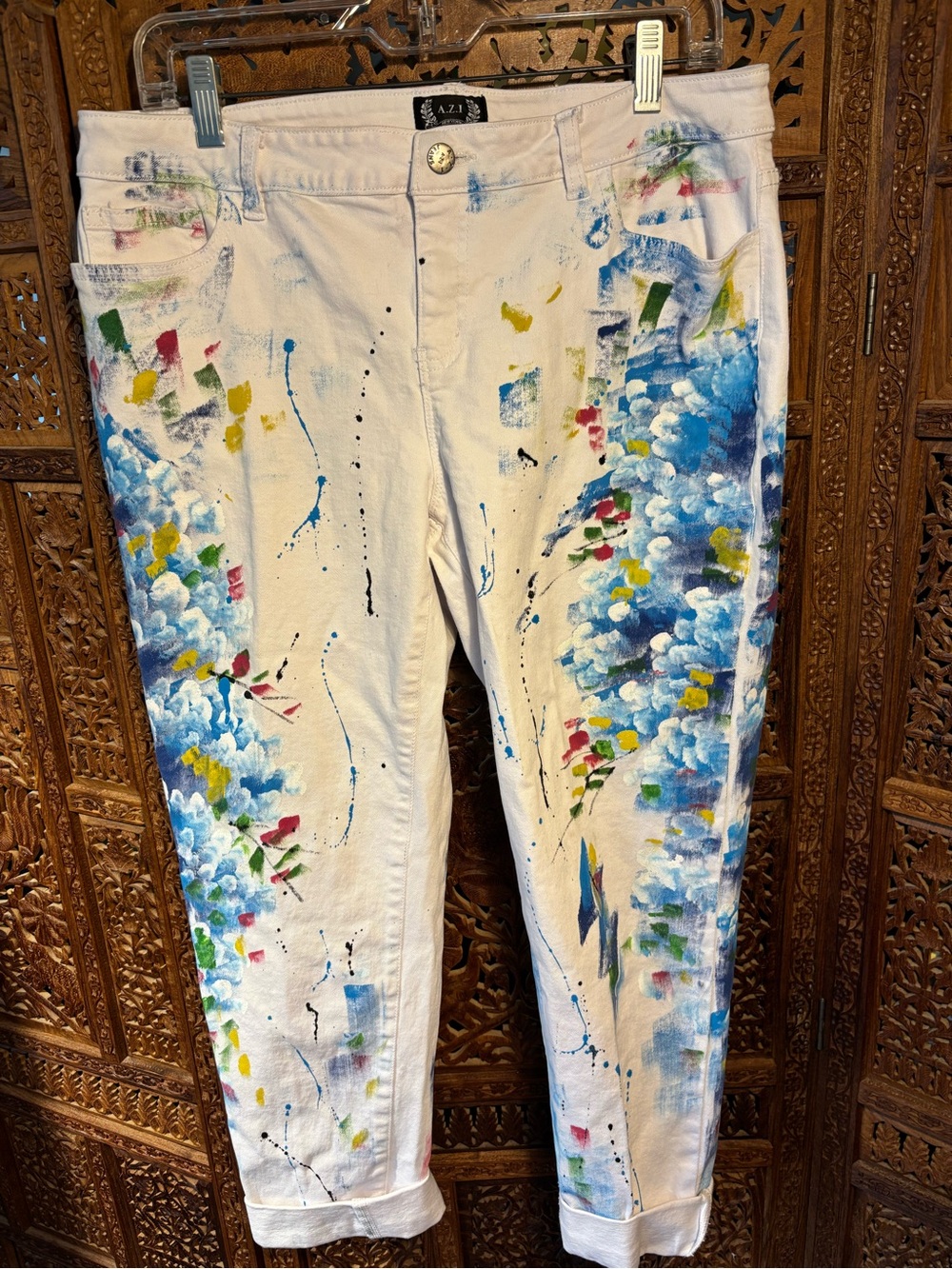 AZI Painted White Women's Jeans with Blue Floral Accents